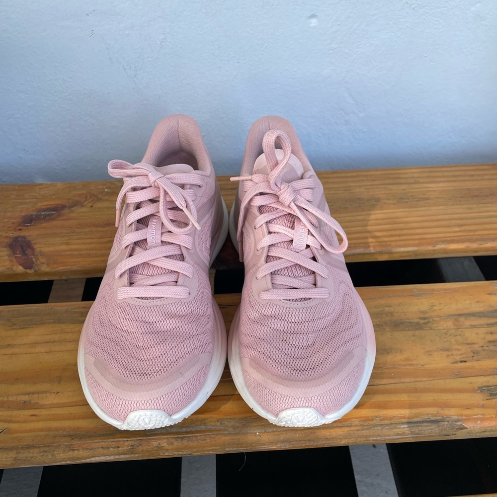 Lululemon Women's Blissfeel 2 Athletic Running Sneakers - Picture 2 of 4